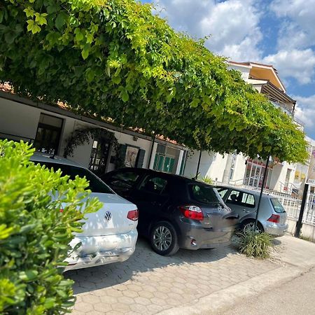 Holiday House Castelli คาชเตลา ภายนอก รูปภาพ